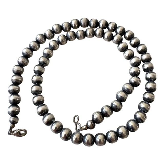 Vintage Navajo Sterling Silver Pearls Beaded Necklace. For Sale