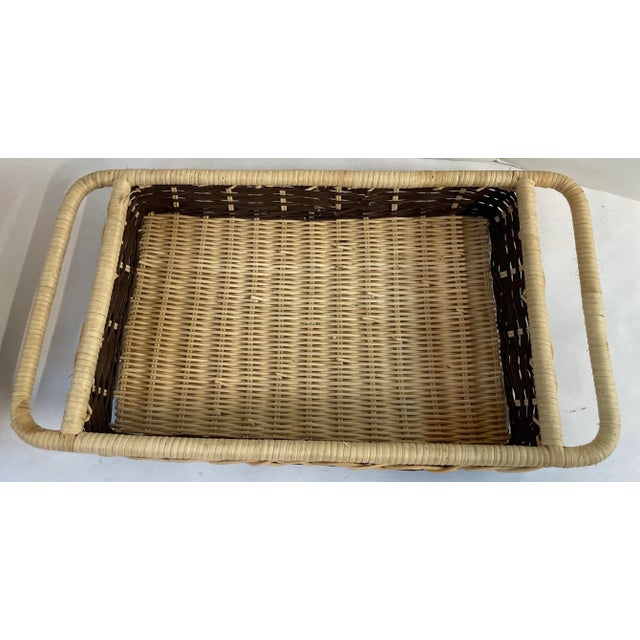 Mid 20th Century Vintage Two-Tone Wicker Baskets - Set of 2 For Sale - Image 5 of 12