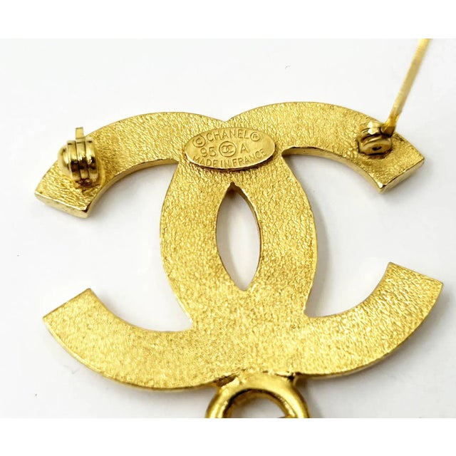 Chanel Chanel Vintage Gold Plated CC Medallion Large Brooch For Sale - Image 4 of 4