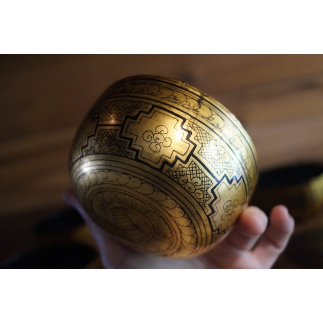 Gold 1960s Burmese Papier Mache and Lacquer Bowls - Set of 6 For Sale - Image 8 of 9