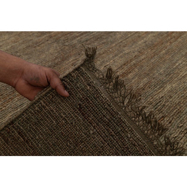 High Quality Hand Knotted Green Jute Loop Pattern Solid Rug 8x10Ft. For Sale - Image 11 of 12