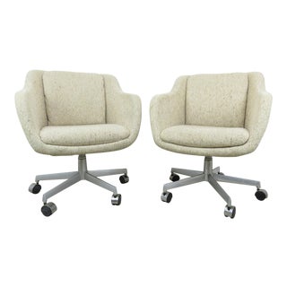 Mid-Century Modern Shelby Williams Swivel Rolling Lounge Chairs - a Pair For Sale