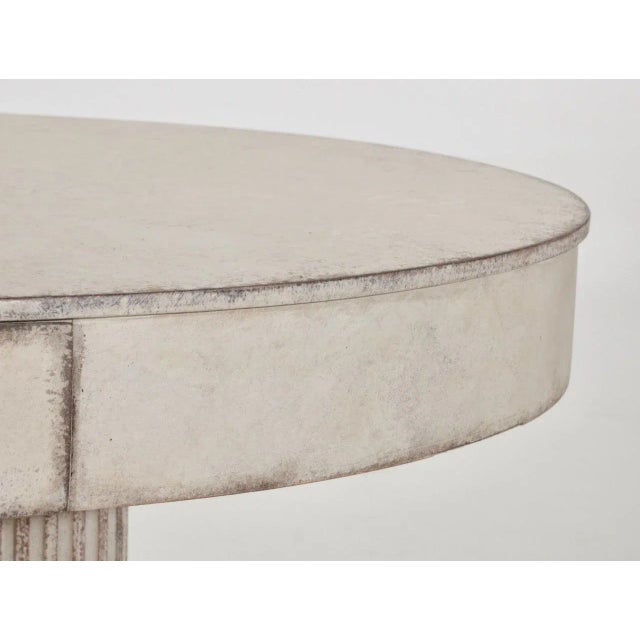 Wood European Oval Center Table, 1820s For Sale - Image 7 of 12