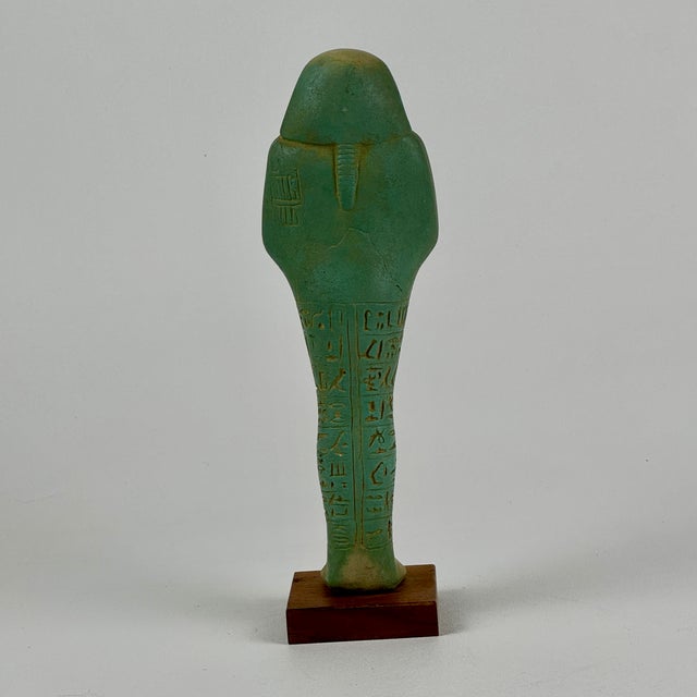 Traditional 1970s Vintage Egyptian Green Sculpture After Shawabty of King Aspelta, Attributed Alva Studios For Sale - Image 3 of 9