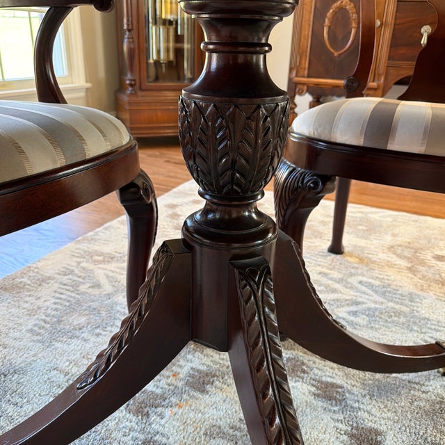 1980s Baker Historic Charleston Mahogany Dining Table w/ 2 Leaves & 6 Shield-Back Chairs For Sale - Image 10 of 17