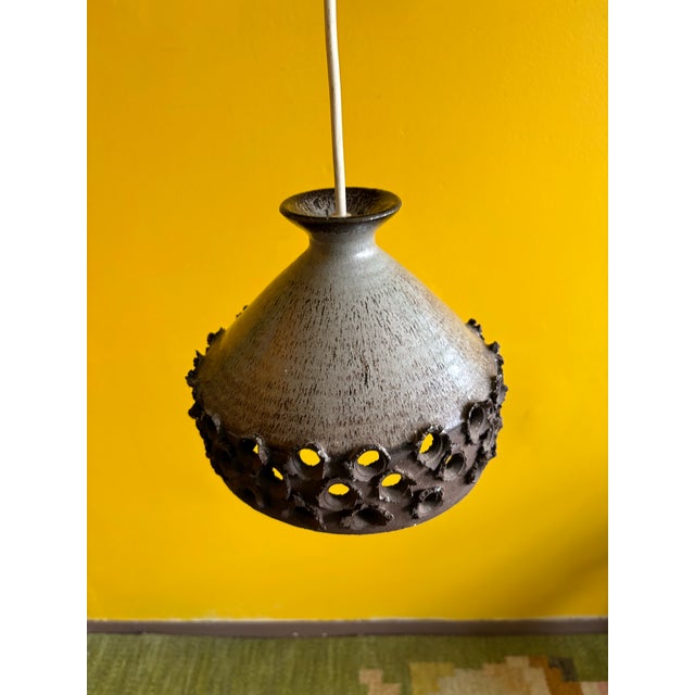 Danish pottery of Erik Glud Stentøj for you. Erik Glud worked in his workshop near Egebjerg until the 1990s, creating...