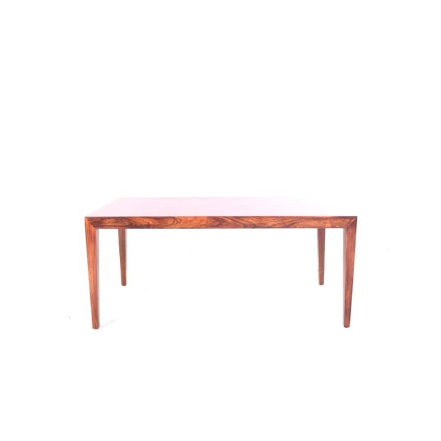 Minimalist design by Severin Hansen, with a beautiful rosewood veneer. Well known designer traces in this table, as the...