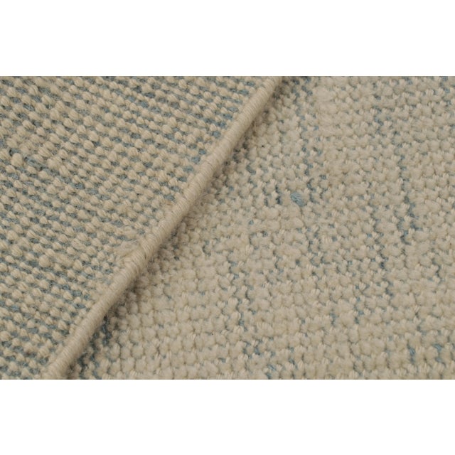 Rug & Kilim’s Contemporary Solid Rug in Beige and Blue For Sale - Image 10 of 10