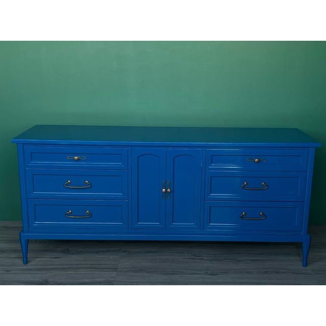 Blue 1970s Mid-Century Modern Walnut High Gloss Blue Lacquered Dresser For Sale - Image 8 of 17