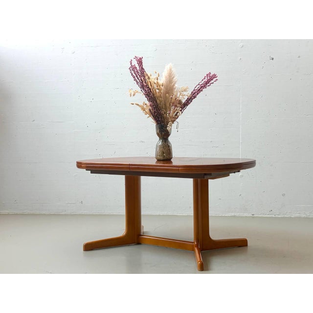 Mid-Century Modern Extendable Table in Cherry Wood from Lübke For Sale - Image 3 of 15
