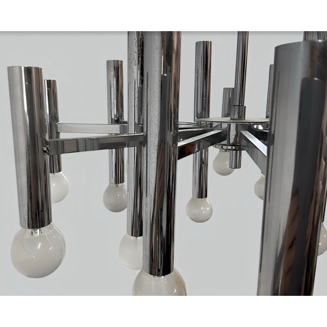 Large Mid-Century Space Age Italian Modern Tubular Chrome Chandelier in Style of Gaetano Sciolari , 1960s For Sale - Image 14 of 16