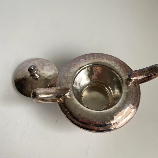 Metal Vintage Art Deco Derby Silver Plate Co Hammered Lidded Sugar Bowl For Sale - Image 7 of 10