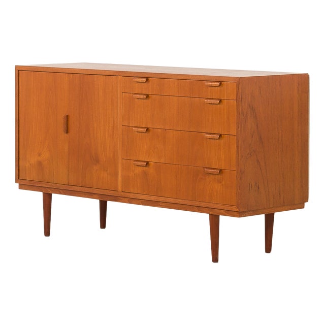 Teak Sideboard by Carlo Jensen for Hundevad & Co, Denmark, 1970s For Sale
