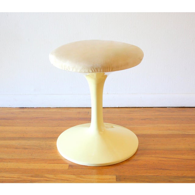 Mid-Century Modern Mid Century Modern Eero Saarinen Style Tulip Stool For Sale - Image 3 of 3