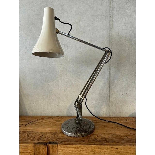 Model 90 Anglepoise Table Lamp by George Carwardine for Herbert Terry & Sons, 1970s For Sale - Image 11 of 11