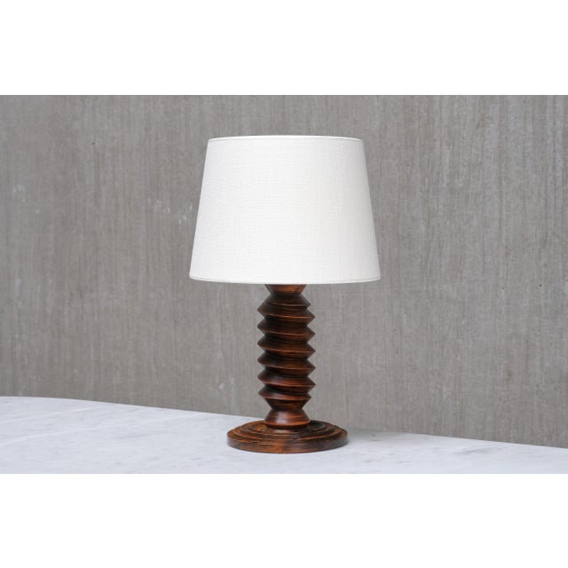 Sculptural Charles Dudouyt attributed Table Lamp in Oak and Linen, France, 1950s For Sale - Image 12 of 12