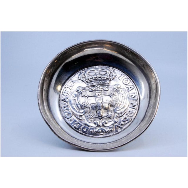 Shell-Shaped Silver Ashtray and Cigarette Holder of D João Coins, in Very Good conditions. Designed 1920 to 1949 This...
