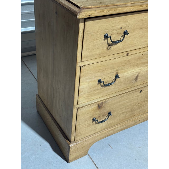Early 20th Century Antique Pine Three Drawers - Chest of Drawers From England For Sale - Image 5 of 18