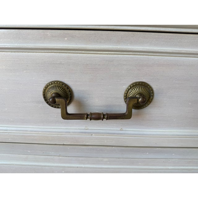 Vintage John Widdicomb Neoclassical Style 8-Drawer Dresser With Brass Handles For Sale - Image 14 of 18