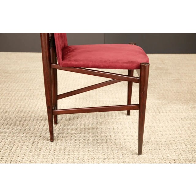 Sergio Rodrigues Set of 6 Brazilian Modern Dining Chairs in Rosewood, 1950s For Sale - Image 16 of 18
