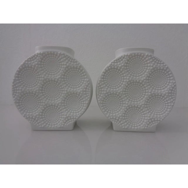 Mid-Century Op Art Vases by Manfred Frey for Kaiser, 1960s, Set of 2 For Sale - Image 6 of 13