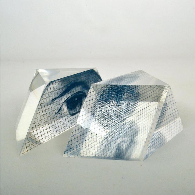 1990s Italian Surrealist Paperweights with Eyes in Acrylic, 1990s, Set of 2 For Sale - Image 5 of 18