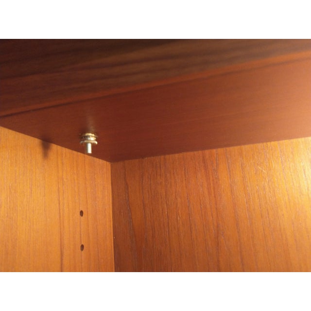 1970s Mid-Century Dixie Furniture Liquor Cabinet/Display Case For Sale In Dallas - Image 6 of 12