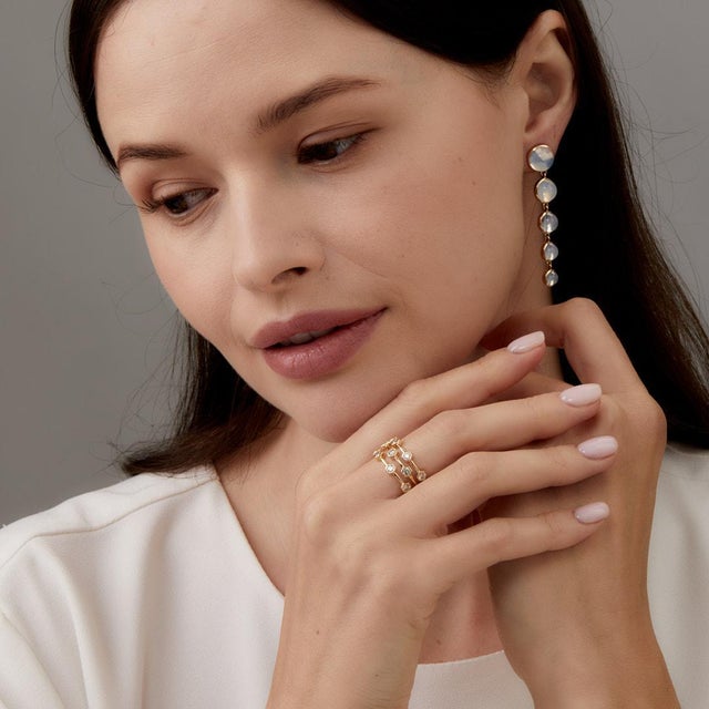 Contemporary Syna Yellow Gold Geometrix Band with Diamonds For Sale - Image 3 of 4