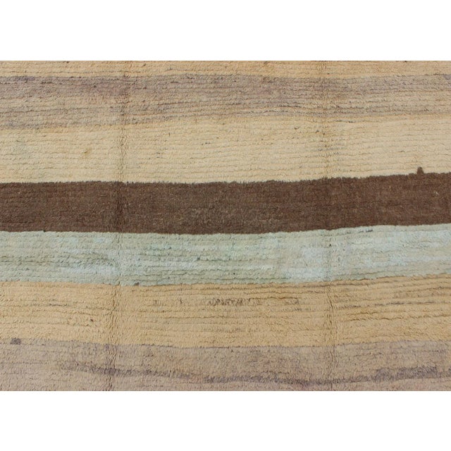 Vintage Turkish Tulu Rug in Soft Neutrals, Cream, Cocoa, and Sky Blue For Sale In Atlanta - Image 6 of 9