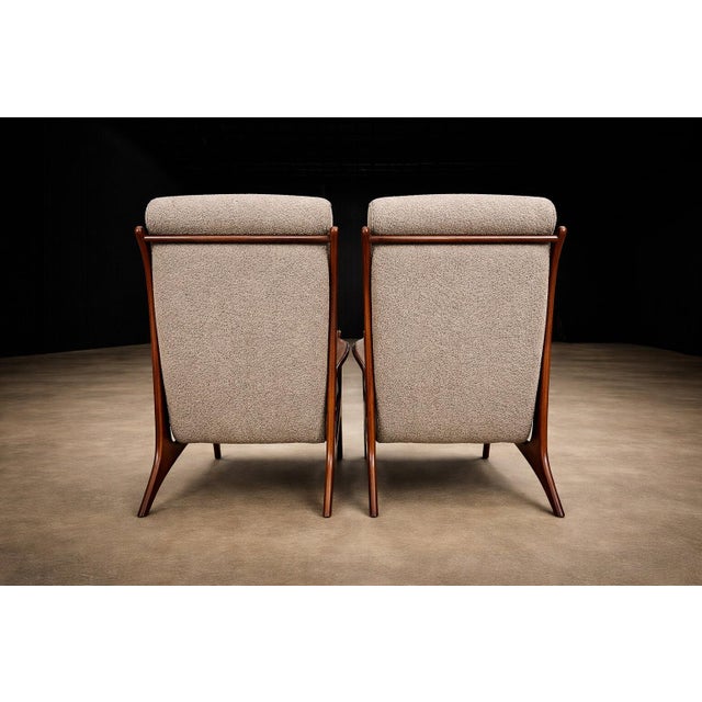 Sculptural Pair of Brazilian Modernist Armchairs in Hardwood & Boucle by John Graz, Brazil, 1950s For Sale In New York - Image 6 of 17