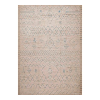 Nazmiyal Collection Contemporary Fine Line Design Area Rug 9 Ft 10 in X 13 Ft 10 In For Sale