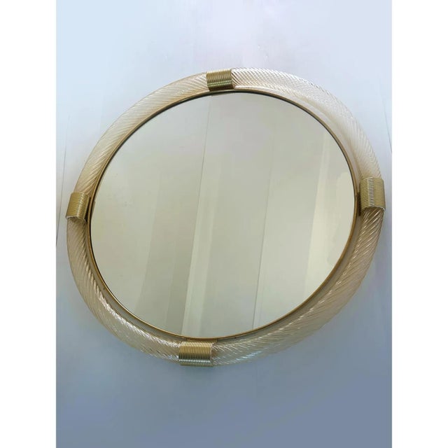 Early 21st Century Round Torciglione Gold Murano Glass Wall Mirror in Barovier Style by Simoeng for Simoeng For Sale - Image 5 of 10