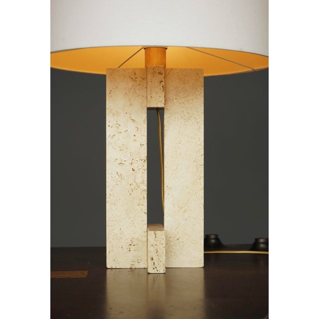 Mid-Century Modern Table Lamp in Travertine, Italy, 1970s For Sale - Image 4 of 12