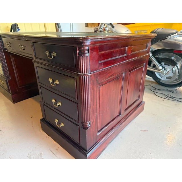 Vintage Traditional Mahogany Partners Executive Desk Unmarked For Sale - Image 4 of 4