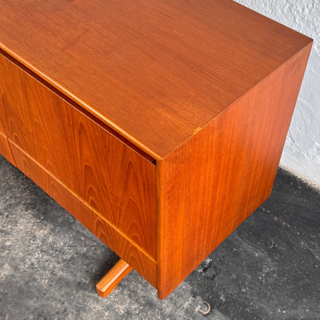 Mid-Century Modern Teak Envelope Sideboard from McIntosh of Kirkcaldy, 1970s For Sale - Image 3 of 16