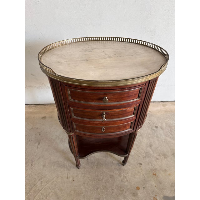 Brown French XVI Style Oval Mahogany Side Table With Marble Top and Brass Gallery For Sale - Image 8 of 8