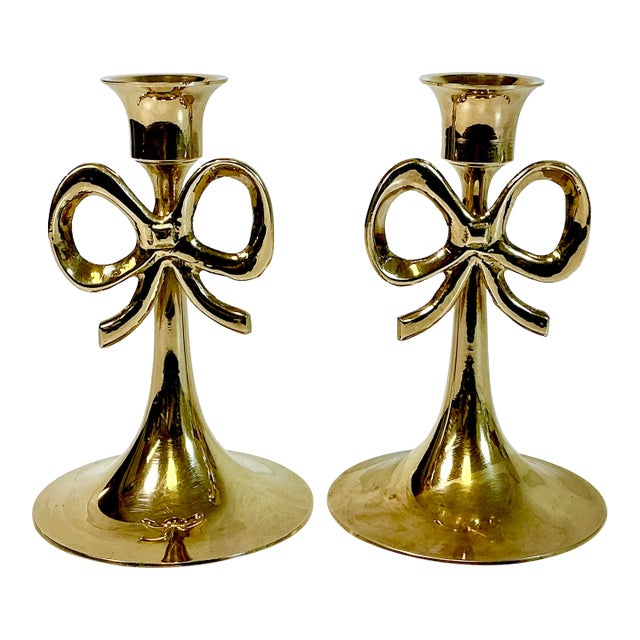 1950s Vintage Chippendale Hollywood Regency Brass Bow Candlestick Holders - A Pair. For Sale