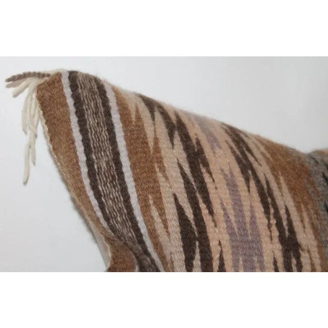 Rustic Late 20th Century Jogsaw Pattern Weaving Kidney Pillow For Sale - Image 3 of 6