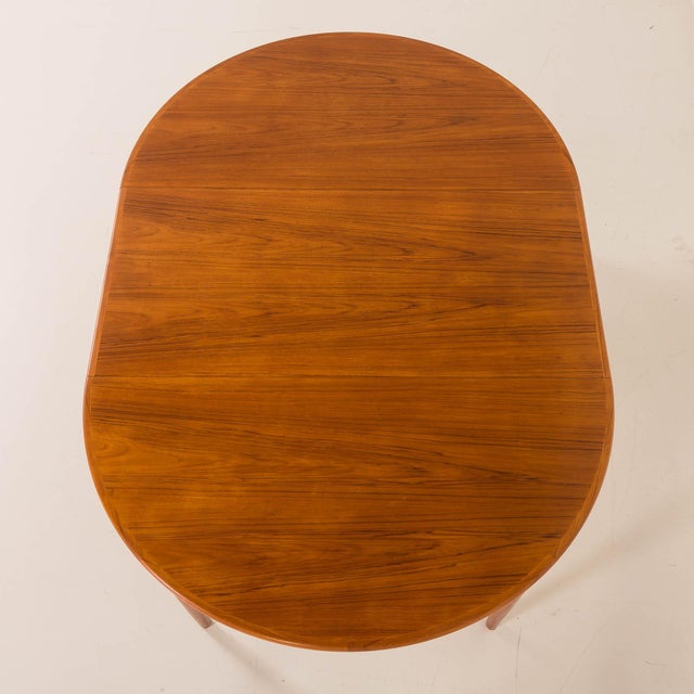 Wood Danish Round Teak Expandable Table with 2 Leaves, 1960s For Sale - Image 7 of 14