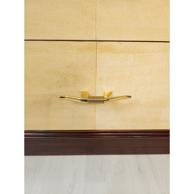 Art Deco Italian Parchment Chest of Drawers attributed to Osvaldo Borsani, 1940s For Sale - Image 10 of 18