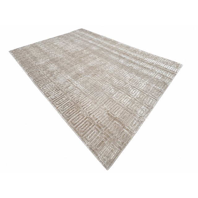 2020s Rh Rajouri Silk & Wool Rug – 9' × 12' Sand | Hand-Knotted Silk & Wool | Hand-Carved | Made in Nepal For Sale - Image 5 of 18