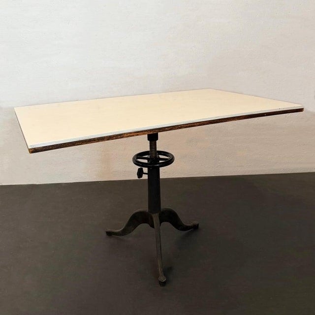 Industrial 1930s Industrial Adjustable White Lab Ceramic and Cast Iron Pedestal Table For Sale - Image 3 of 10