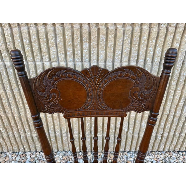 Vintage Early American Primitive Style Pressed Back Side Chairs- Set of 4 For Sale - Image 13 of 17