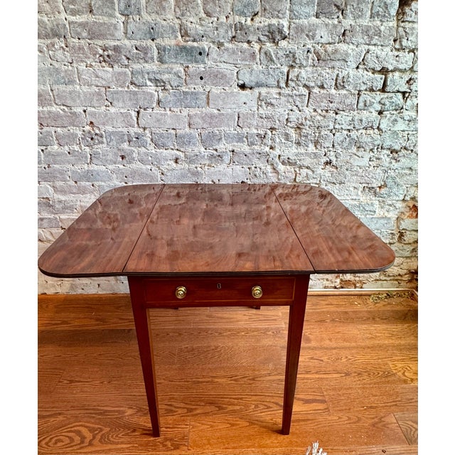 Antique English Georgian Pembroke Mahogany Side Table For Sale - Image 4 of 6