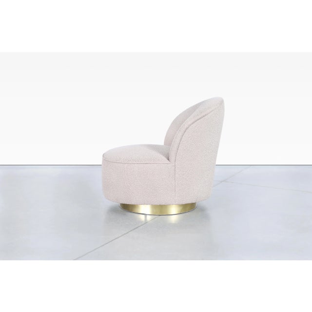 Beige Vintage Brass Swivel Lounge Chairs in Beige Boucle, 1980s For Sale - Image 8 of 12