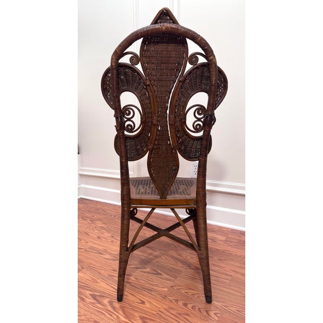 Heywood-Wakefield Antique Art Nouveau "Fleur De Lis" Wicker & Cane Solid Wood Accent Chair in the Style of Heywood-Wakefield For Sale - Image 4 of 12
