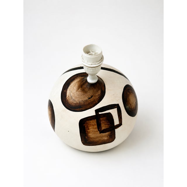 Mid-Century Modern Mid-Century Portuguese Studio Pottery Op Art Spherical Table Lamp, 1970s For Sale - Image 3 of 9