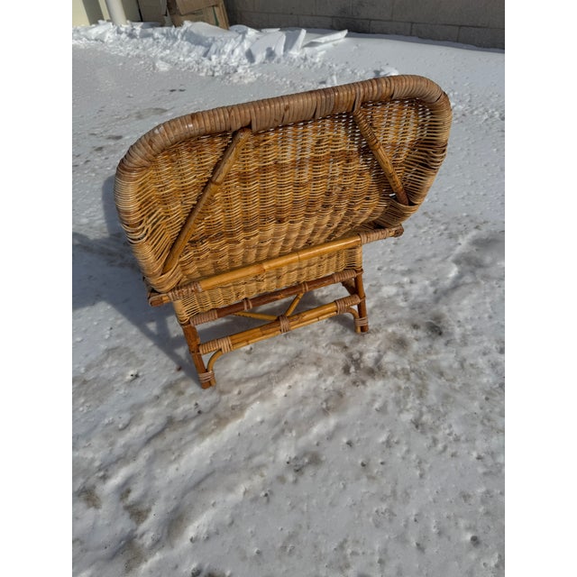 Vintage 1970s Coastal Modern Italian Rattan Chaise Lounge For Sale - Image 10 of 12