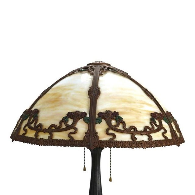 Bradley Hubbard Bradley & Hubbard Arts & Crafts 6 Panel Slag Glass Table Lamp C1920 For Sale - Image 4 of 12