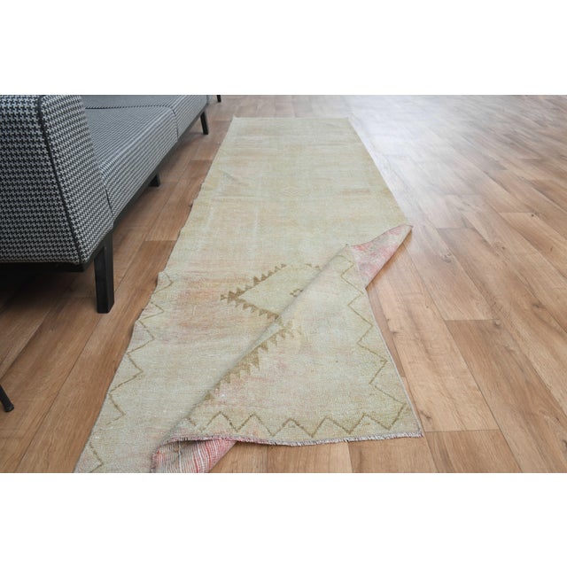1970s Vintage Handmade Wool Cotton Turkish Beige Area Rug For Sale In San Francisco - Image 6 of 11
